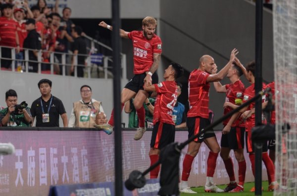 成齐是现时中超最强球队体育录像/图片