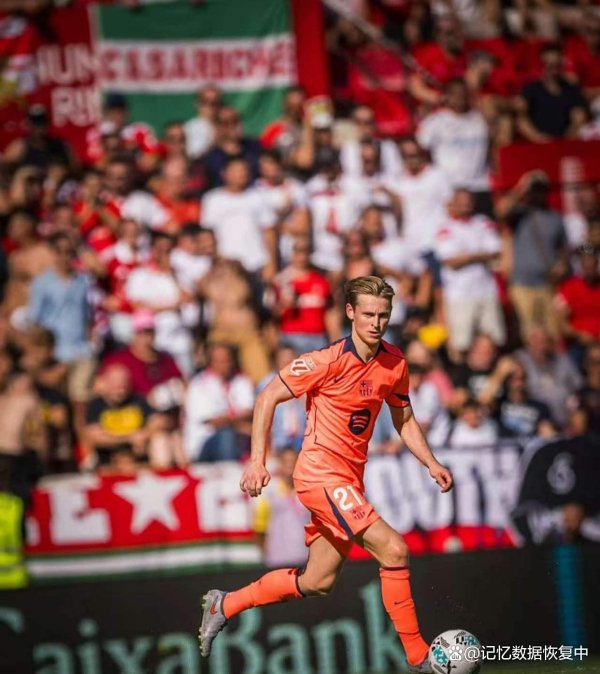 这位曾在2011至2014赛季遵守于巴萨的时尚体育录像/图片