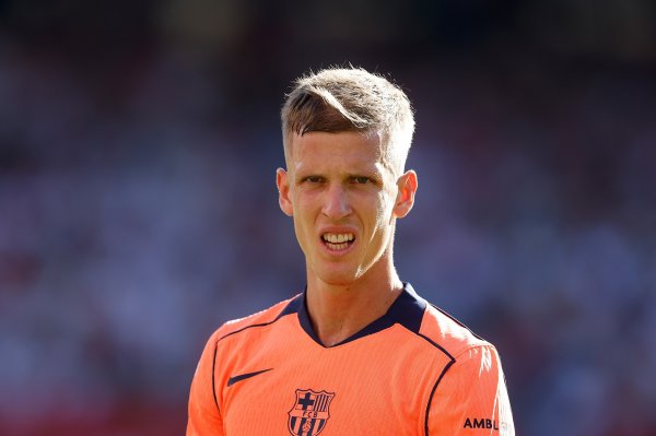 记者Helena Condis Edo示意球王会体育信息