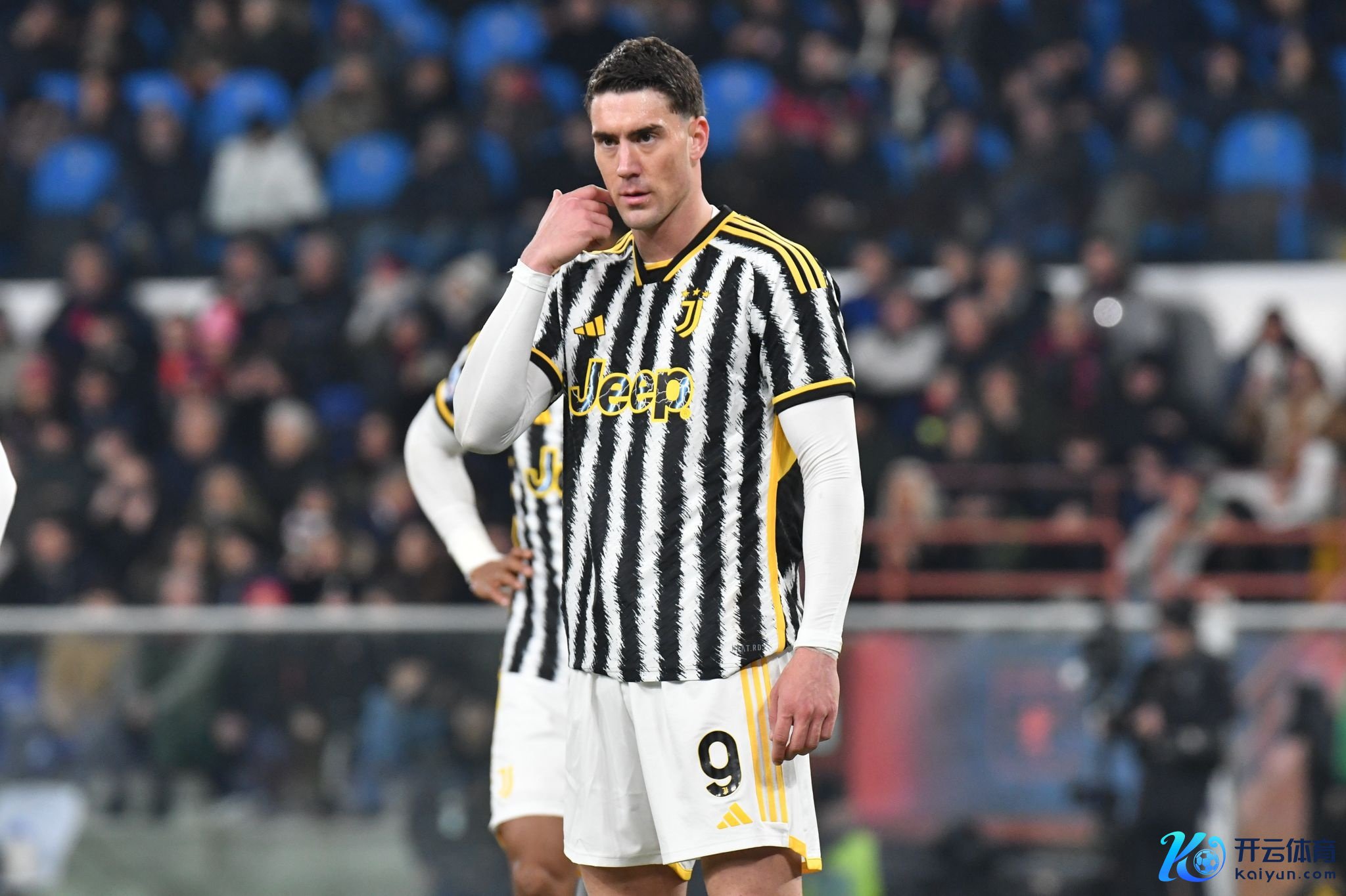 意媒:尤文概念保抓威望年青化&裁减资本,抓续与DV9商谈降薪续约